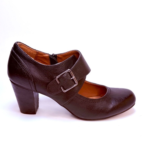 GH Bass Shoes - GH Bass Black Mary Jane Heels | 9